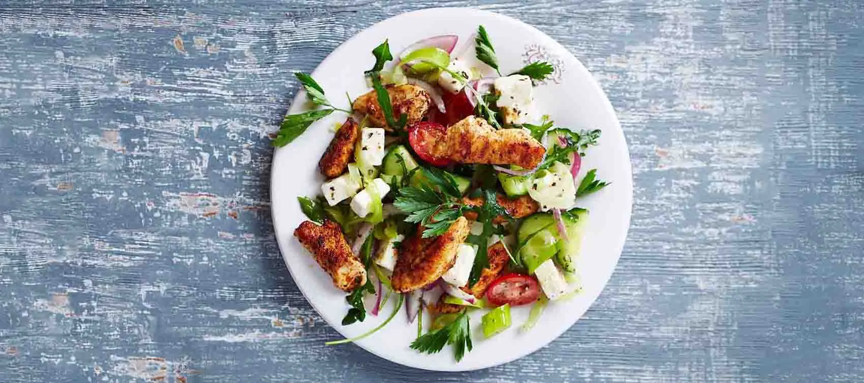 Ensalada de pollo con queso de cabra