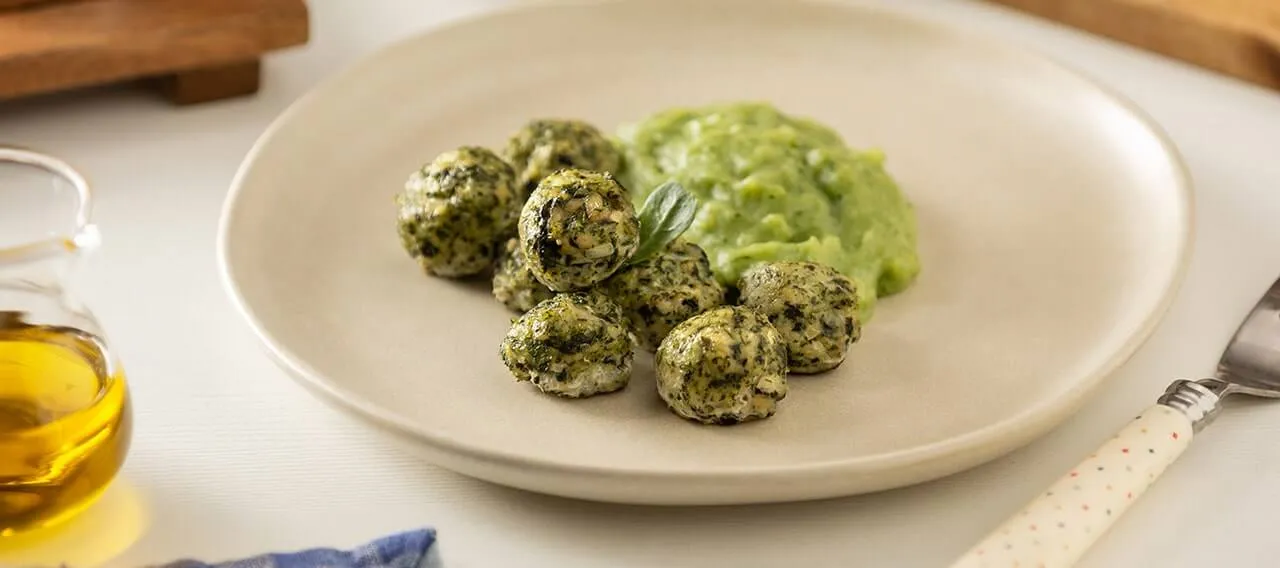 Albóndigas de pollo con puré de acelga