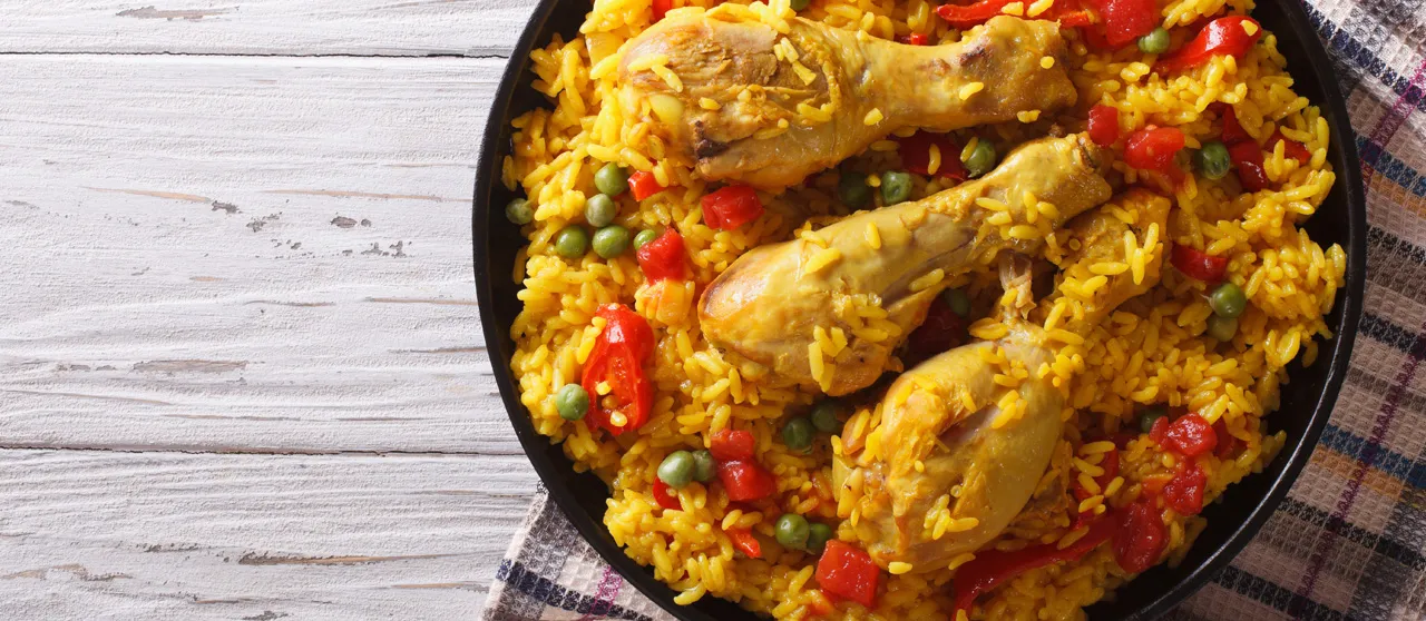 Paella de pollo