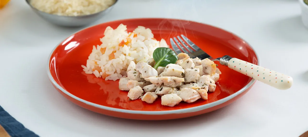 Pechuga deshuesada con arroz y verduras