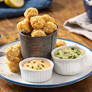 Popcorn Nuggets con dips para untar