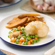 Pollo Arvejado con Bastones de Camote