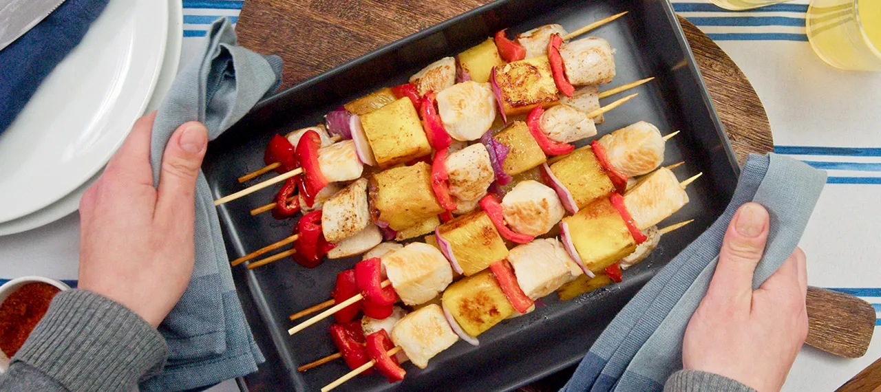 Brochetas pollo y piña