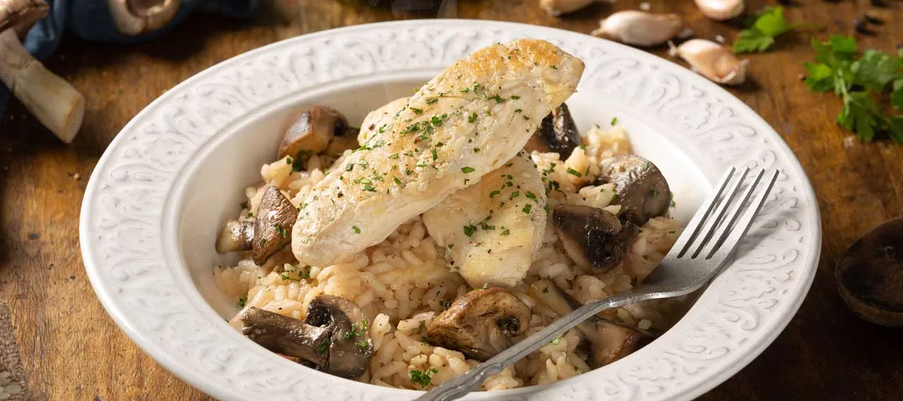 Risotto de pollo y champiñones