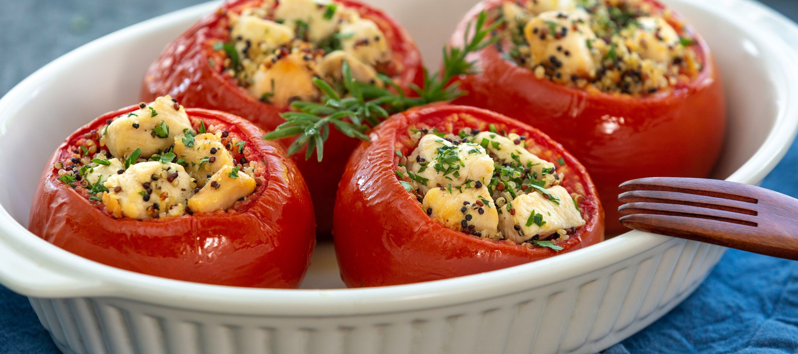 Recetas Tomates-rellenos-con-pollo - SuperPollo